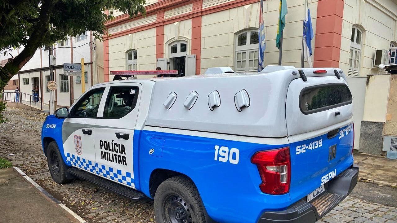 Carmo tem semana violenta: tentativa de homicídio, roubo de moto e homicídio 1 PM Polícia Militar carmo RJ