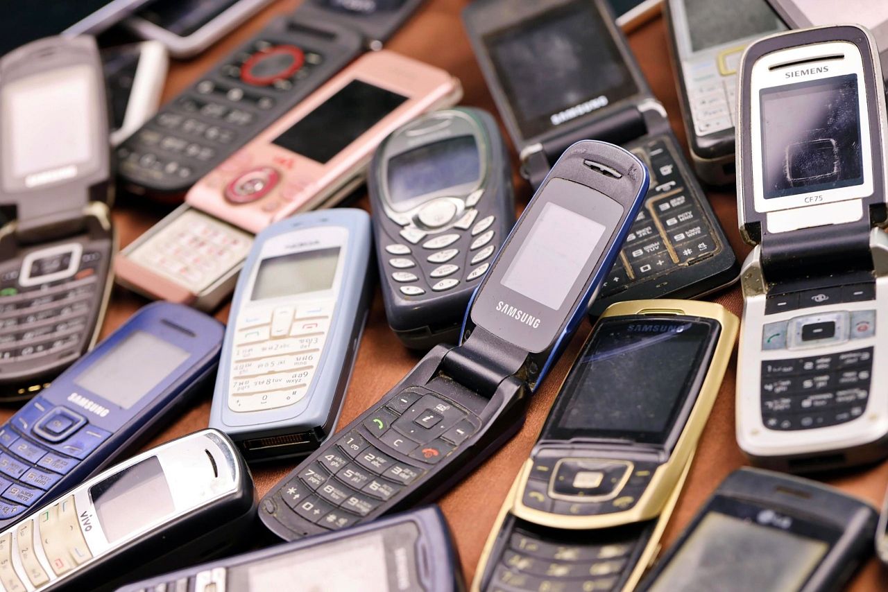 dumbphones
