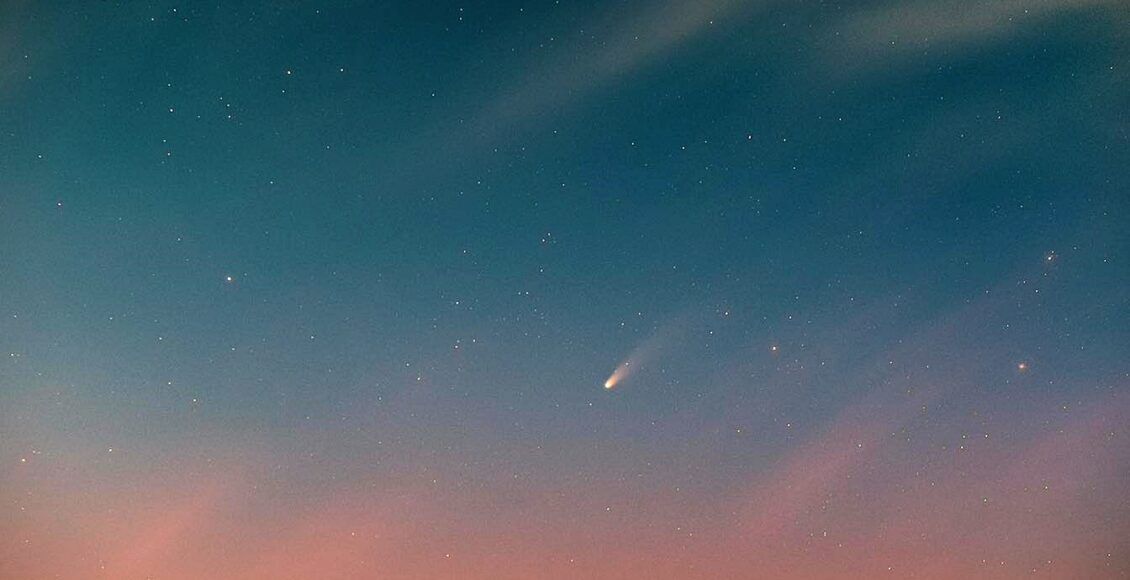 Fotógrafo registra Cometa Lemmon no céu de Nova Friburgo