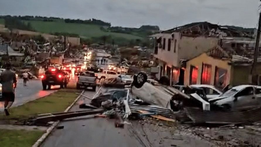 Tornado no Brasil: Rio Bonito do Iguaçu, no Paraná, é arrasada com mortos e feridos