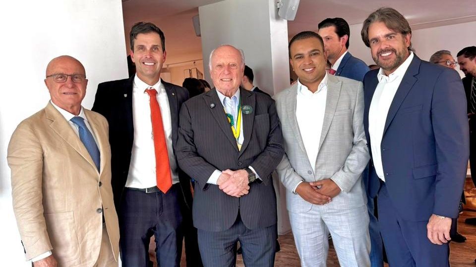 Welbert Pedro, liderança política do RJ, se reúne com gigantes da economia