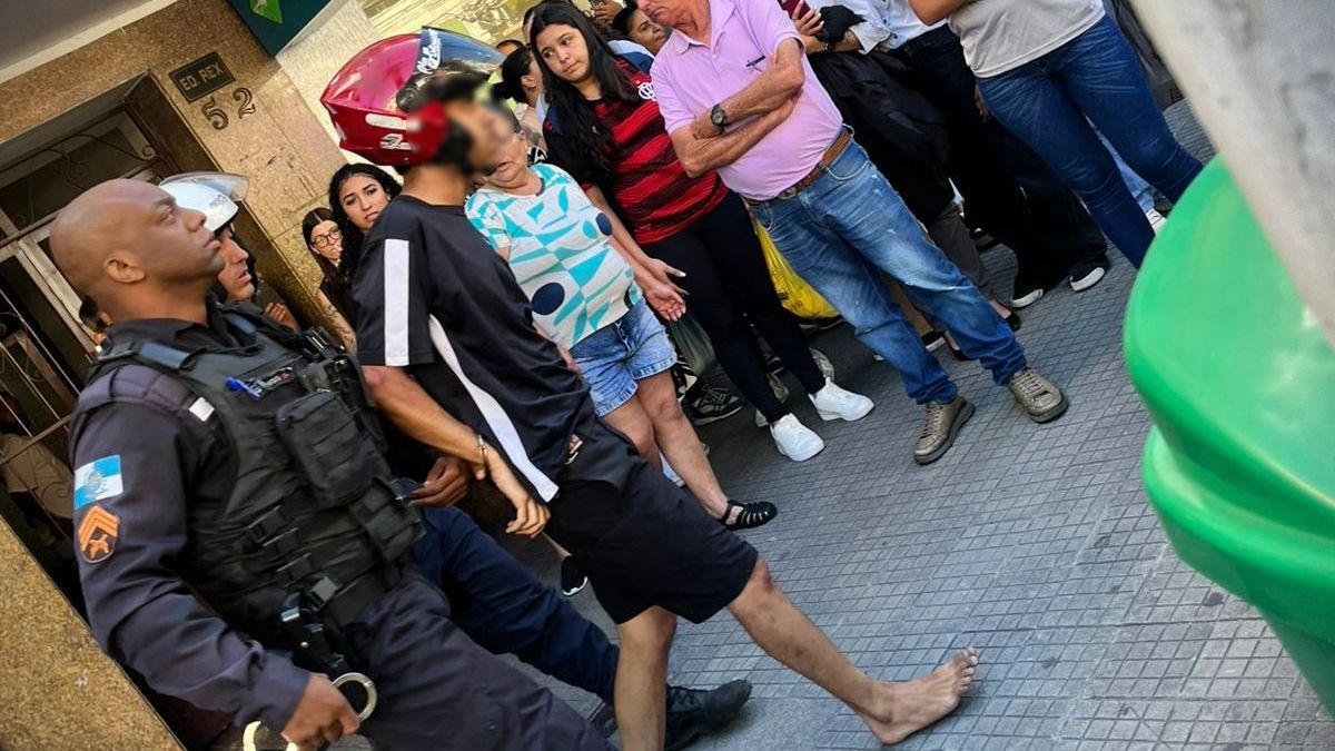 Polícia Militar prende suspeitos no Centro de Nova Friburgo